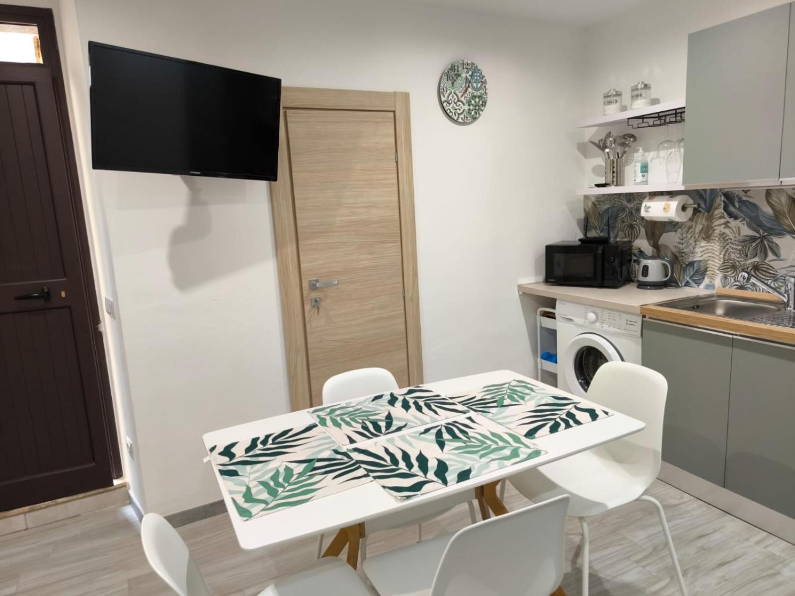 Studio Apartments Salvo 7 Agrigento Exterior photo